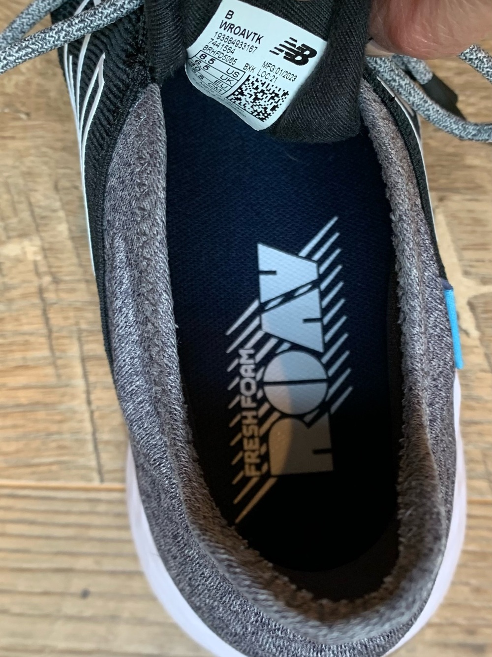 New Balance Fresh Foam Roav Running
Shoe - Women's NWOT - 8.5 - Picture 5 of 9